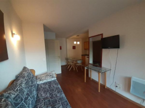 Appartement 3 pièces proche télécabine, 2 chambres, skis aux pieds, parking offert - FR-1-561-135